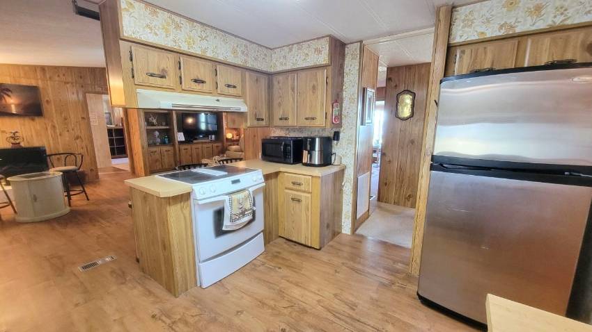 81 Stebbins Drive a Winter Haven, FL Mobile or Manufactured Home for Sale